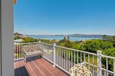 Exterior - 112 Glen Dr, Sausalito, CA 94965 photo 3 of 5