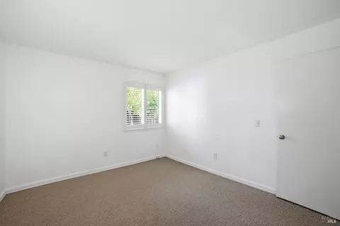 Bedroom - 178 Courtyards E, Windsor, CA 95492 photo 4 of 4