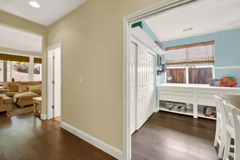 Entry Way - 2440 Skyview Cir, Fairfield, CA 94534 photo 1 of 4