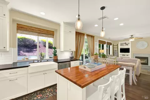 Kitchen - 2440 Skyview Cir, Fairfield, CA 94534 photo 1 of 8