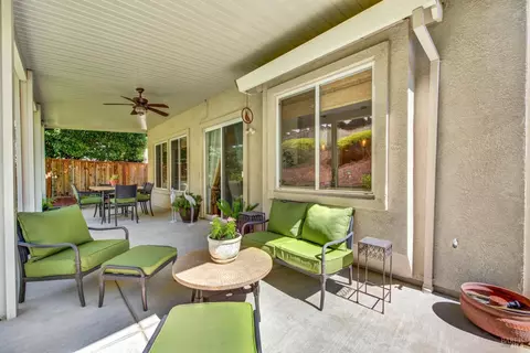 Exterior - 2440 Skyview Cir, Fairfield, CA 94534 photo 5 of 11