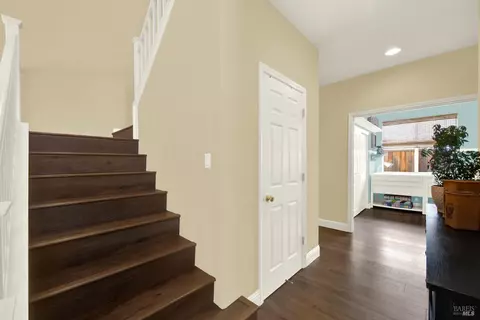 Entry Way - 2440 Skyview Cir, Fairfield, CA 94534 photo 2 of 4