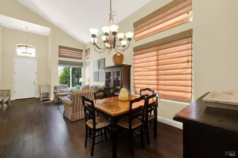 Dining - 2440 Skyview Cir, Fairfield, CA 94534 photo 5 of 5