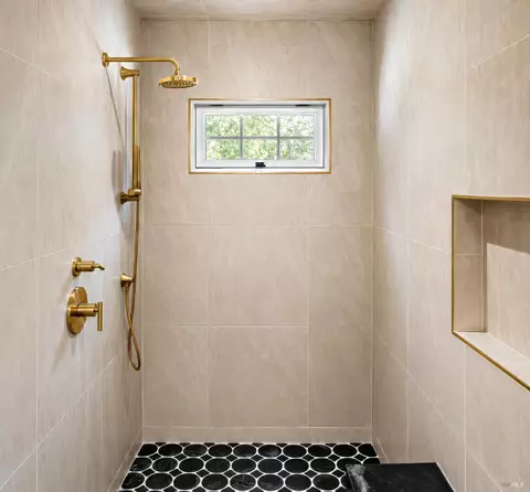 Bath - 1145 3rd Ave, Napa, CA 94558 photo 5 of 6
