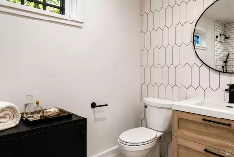 Bath - 1145 3rd Ave, Napa, CA 94558 photo 3 of 6