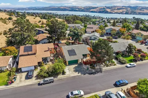 View/Area - 418 Larkin Dr, Benicia, CA 94510 photo 3 of 5