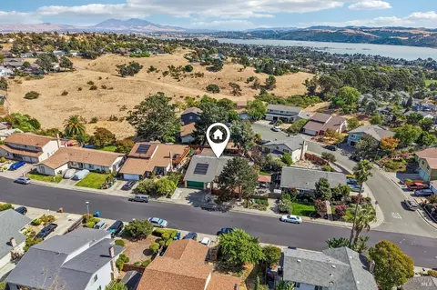 View/Area - 418 Larkin Dr, Benicia, CA 94510 photo 4 of 5