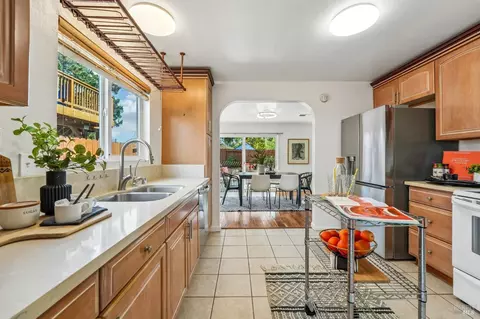 Kitchen - 418 Larkin Dr, Benicia, CA 94510 photo 1 of 3