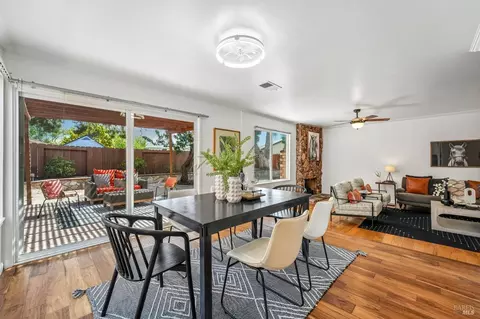 Dining - 418 Larkin Dr, Benicia, CA 94510 photo 3 of 5