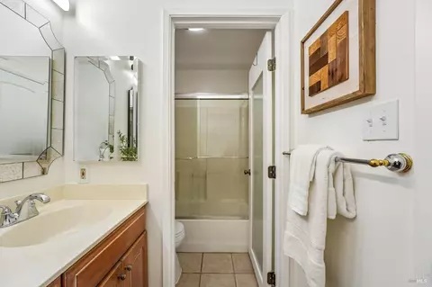 Bath - 418 Larkin Dr, Benicia, CA 94510 photo 7 of 7