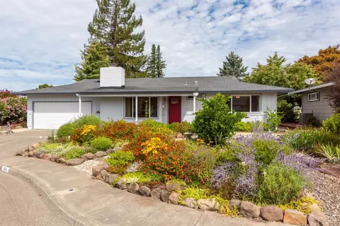 304 Mockingbird Cir, Santa Rosa, CA 95409