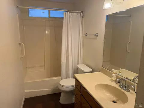 822 Cindee Ln, Ukiah, CA 95482 photo 4