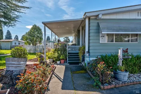 660 Leslie St #80, Ukiah, CA 95482 photo 4