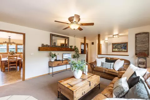 Living - 4630 Maddocks Rd, Sebastopol, CA 95472 photo 3 of 3