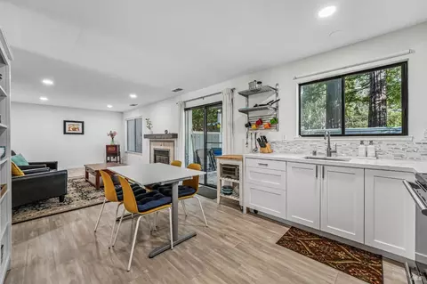 25 Hector Ln, Novato, CA 94949