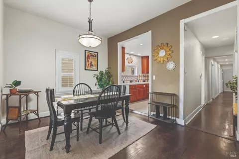 133 W 6th St, Santa Rosa, CA 95401