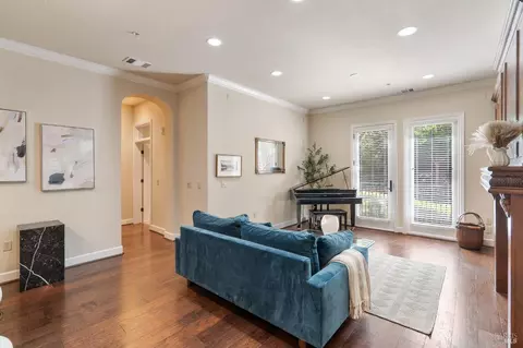 Living - 1207 Symphony Way, Vallejo, CA 94591 photo 2 of 3