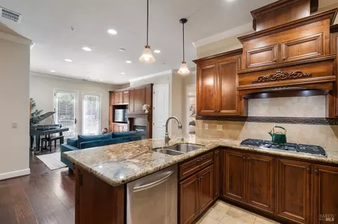 Kitchen - 1207 Symphony Way, Vallejo, CA 94591 photo 5 of 6