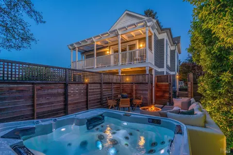 6555 Yount St, Yountville, CA 94599