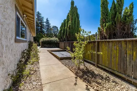 Exterior - 166 Westminster Way, Vallejo, CA 94591 photo 19 of 31