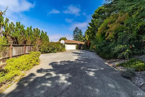 Exterior - 166 Westminster Way, Vallejo, CA 94591 photo 2 of 31