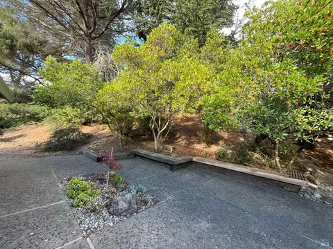 Exterior - 166 Westminster Way, Vallejo, CA 94591 photo 5 of 31