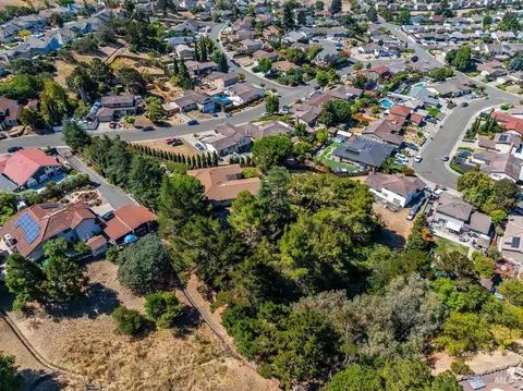 View/Area - 166 Westminster Way, Vallejo, CA 94591 photo 5 of 14