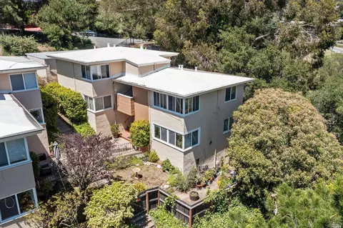 343 Somerset Rd, Oakland, CA 94611