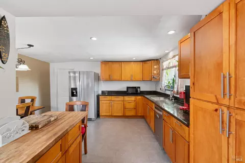 Kitchen - 123 Spencer St, Vallejo, CA 94589 photo 3 of 3