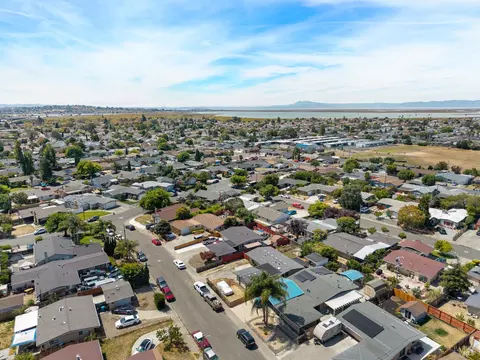 View/Area - 123 Spencer St, Vallejo, CA 94589 photo 2 of 3