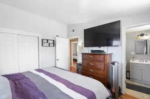 Bedroom - 123 Spencer St, Vallejo, CA 94589 photo 2 of 2