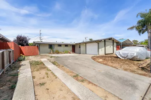 Exterior - 123 Spencer St, Vallejo, CA 94589 photo 2 of 5