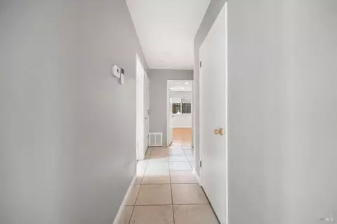 Entry Way - 1254 Granada St, Vallejo, CA 94591 photo 1 of 1