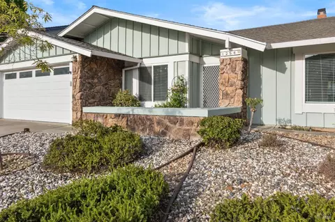 Exterior - 1254 Granada St, Vallejo, CA 94591 photo 9 of 10