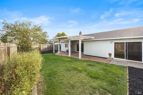 Exterior - 1254 Granada St, Vallejo, CA 94591 photo 6 of 10