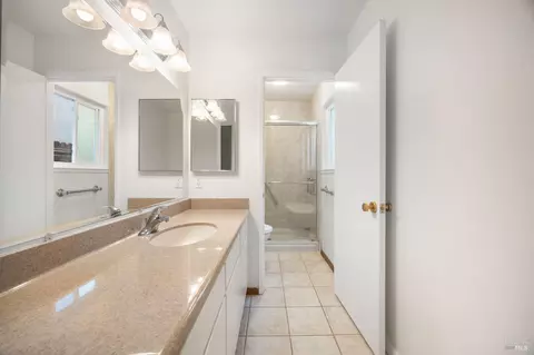 Bath - 1254 Granada St, Vallejo, CA 94591 photo 3 of 3