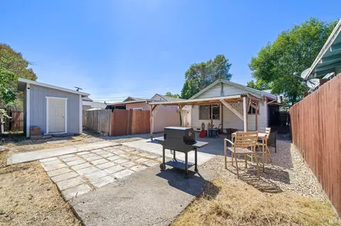 Exterior - 136 12th St, Vallejo, CA 94590 photo 7 of 7