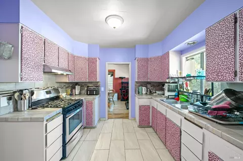 Kitchen - 136 12th St, Vallejo, CA 94590 photo 2 of 4