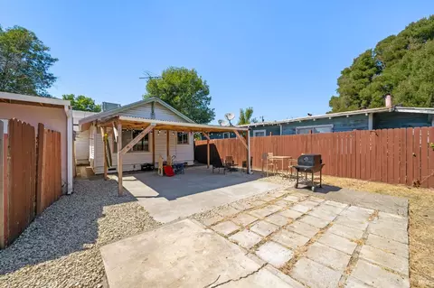 Exterior - 136 12th St, Vallejo, CA 94590 photo 6 of 7