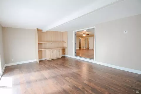Living - 215 Rome Dr, Vallejo, CA 94589 photo 5 of 7