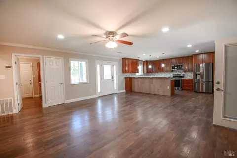 Living - 215 Rome Dr, Vallejo, CA 94589 photo 2 of 7