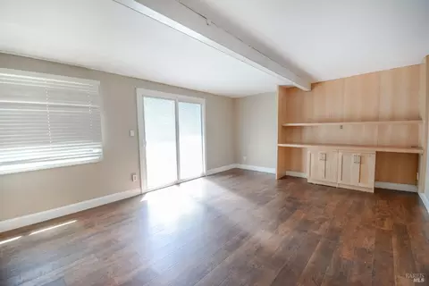 Living - 215 Rome Dr, Vallejo, CA 94589 photo 4 of 7