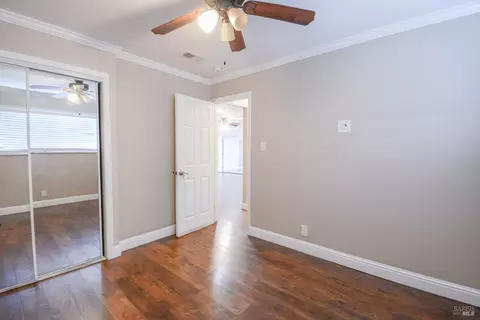 Bedroom - 215 Rome Dr, Vallejo, CA 94589 photo 2 of 5