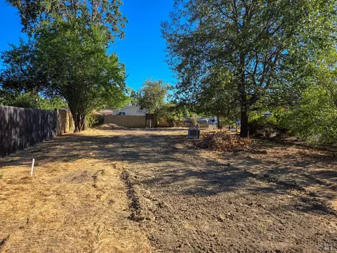 103 E Oak St, Willits, CA 95490 photo 6