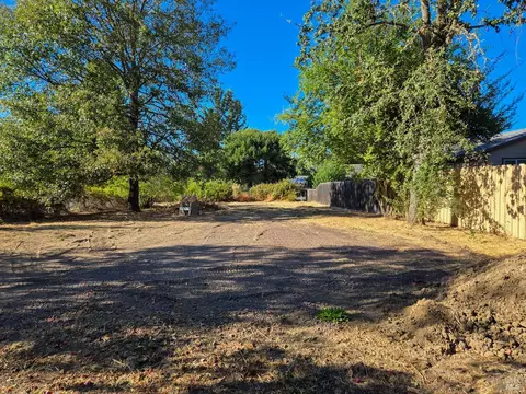 103 E Oak St, Willits, CA 95490 photo 5