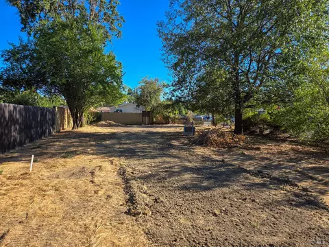 103 E Oak St, Willits, CA 95490 photo 7
