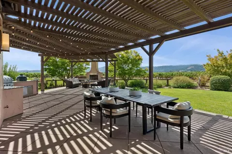 Exterior - 55 Hunter Ranch Rd, Napa, CA 94558 photo 11 of 17