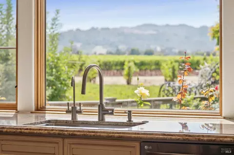 Kitchen - 55 Hunter Ranch Rd, Napa, CA 94558 photo 5 of 10