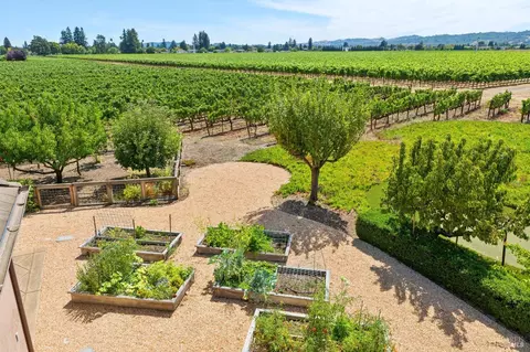 Exterior - 55 Hunter Ranch Rd, Napa, CA 94558 photo 14 of 17