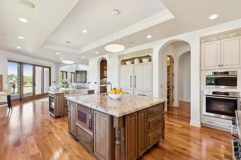 Kitchen - 55 Hunter Ranch Rd, Napa, CA 94558 photo 7 of 10